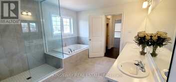167 TRAIL BOULEVARD | Barrie Ontario | Slide Image Six