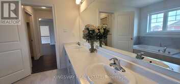 167 TRAIL BOULEVARD | Barrie Ontario | Slide Image Seven