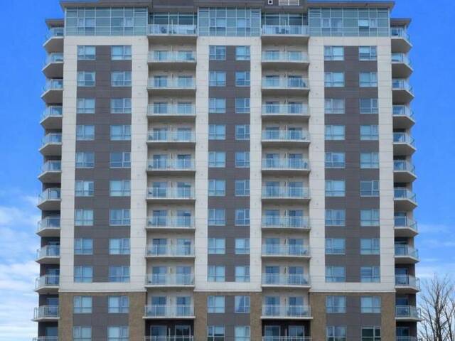 704 - 56 LAKESIDE TERRACE Barrie Ontario, L4M 7B9 - 2 Bedrooms Condo For Sale