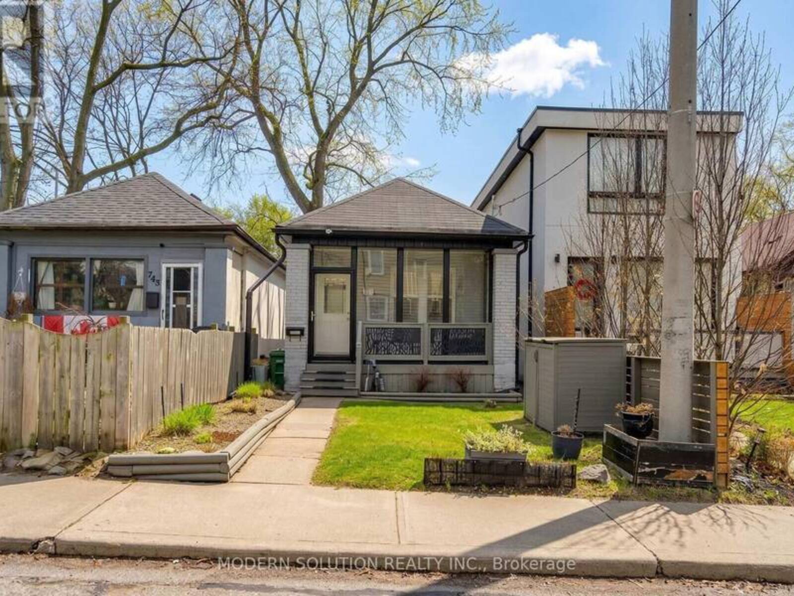 741 MILVERTON BOULEVARD, Toronto, Ontario M4C 1Y3