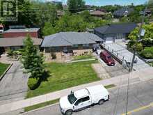 362 MAPLE LEAF DRIVE | Toronto Ontario | Slide Image Four