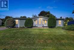 30 DAMSEL CIRCLE | Georgina Ontario | Slide Image Thirty-six
