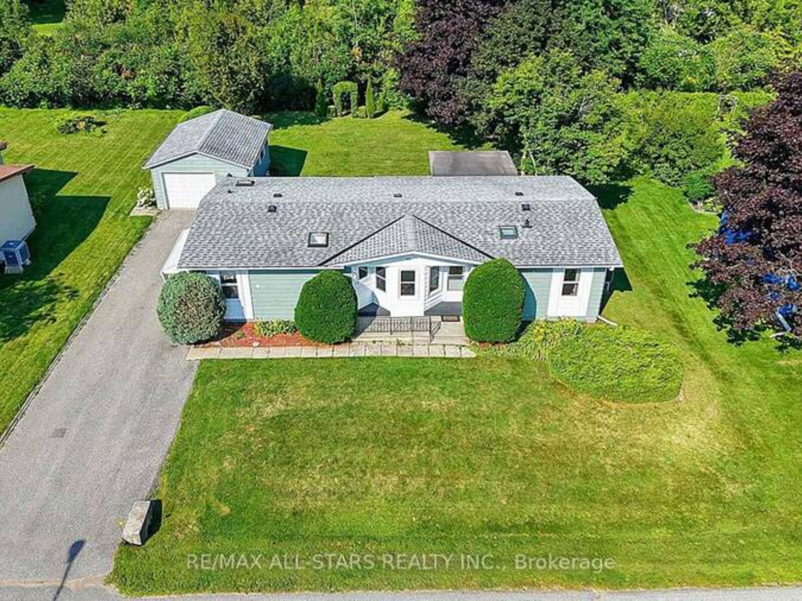 30 DAMSEL CIRCLE, Georgina, Ontario L0E 1R0