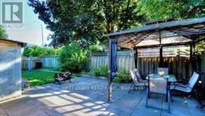 369 PALISER CRESCENT S | Richmond Hill Ontario | Slide Image Sixteen