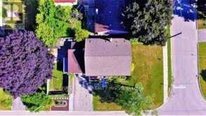 369 PALISER CRESCENT S | Richmond Hill Ontario | Slide Image Nineteen