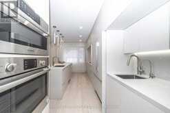 30 CARLING AVENUE | Toronto Ontario | Slide Image Nine