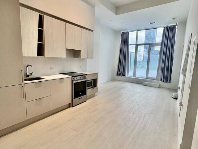 529 - 3900 CONFEDERATION PARKWAY Mississauga Ontario, L5B 0K7 - Property For Sale
