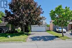 22 TAOS COURT | Richmond Hill Ontario | Slide Image Three