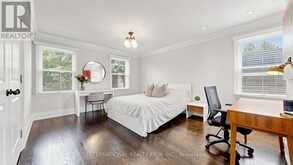 6 PENWOOD CRESCENT | Toronto Ontario | Slide Image Nineteen