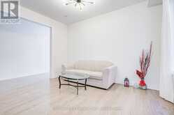 152 BEN SINCLAIR AVENUE | East Gwillimbury Ontario | Slide Image Thirteen