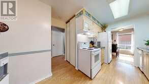 27 DUNKELD WAY | Markham Ontario | Slide Image Thirteen