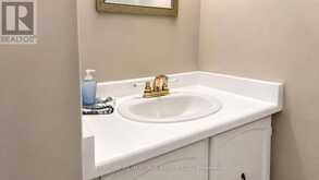 27 DUNKELD WAY | Markham Ontario | Slide Image Nineteen