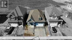 64 HILLCROFT WAY | Bobcaygeon Ontario | Slide Image Thirty