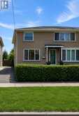 139 VAUXHALL DRIVE | Toronto Ontario | Slide Image Three