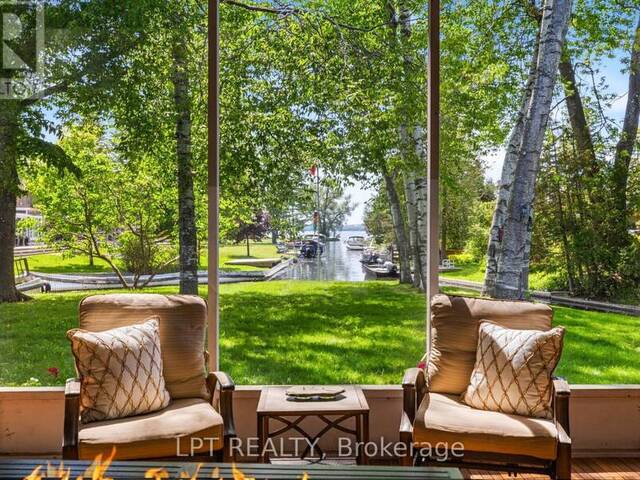 204 THE QUEENSWAY S Georgina Ontario, L4P 2A6 - 4 Bedrooms Waterfront Home For sale