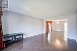 29 CHARRINGTON CRESCENT | Markham Ontario | Slide Image Seven