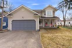 154 BROCK STREET E | Uxbridge Ontario | Slide Image Two