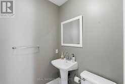 154 BROCK STREET E | Uxbridge Ontario | Slide Image Sixteen