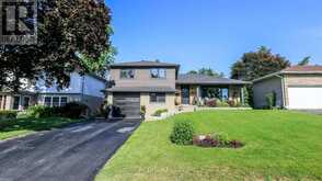 40 VARDEN AVENUE | Barrie Ontario | Slide Image One