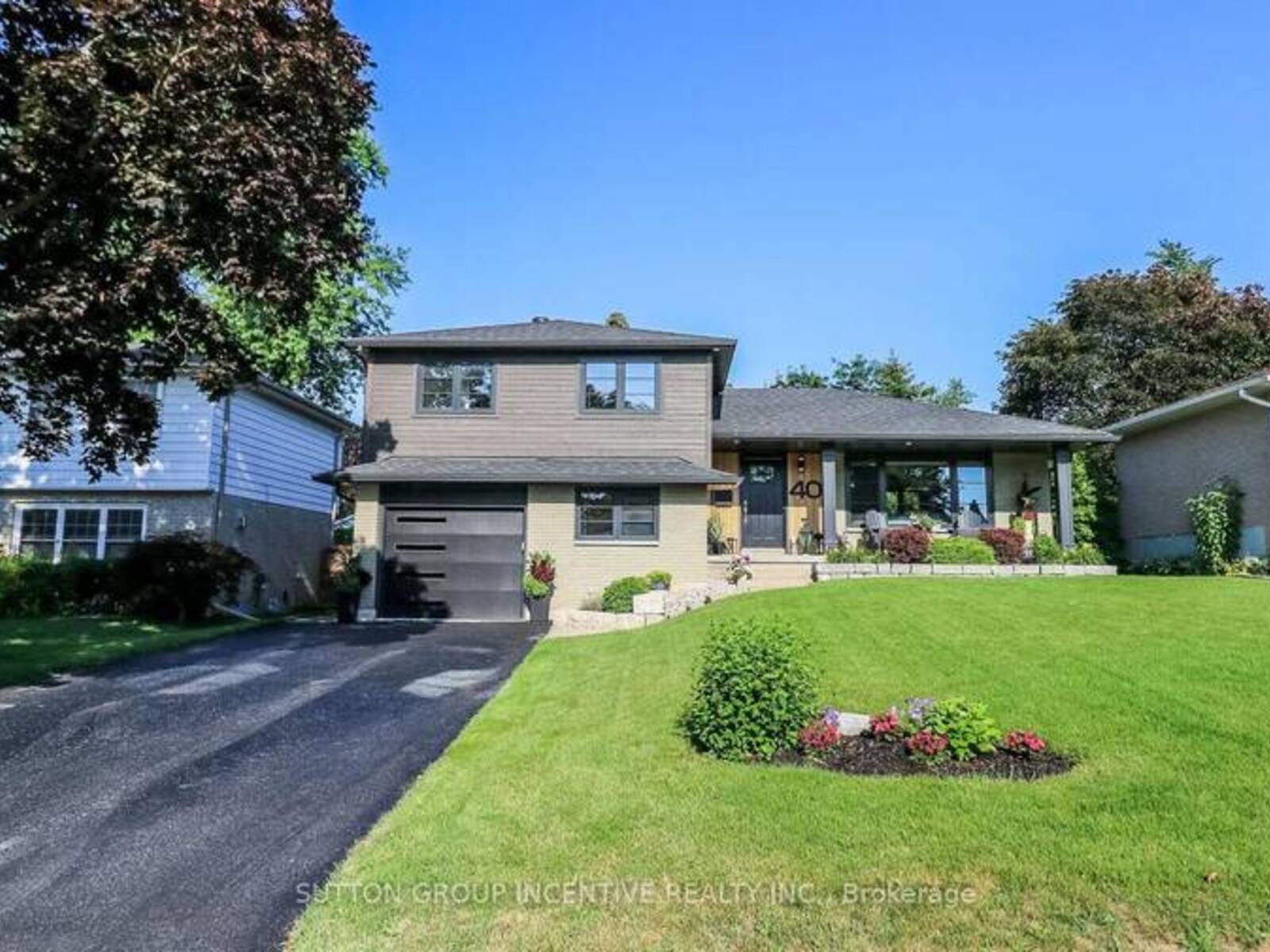 40 VARDEN AVENUE, Barrie, Ontario L4M 4P1