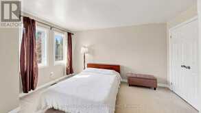 2138 EGLINTON AVENUE W | Toronto Ontario | Slide Image Thirteen