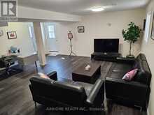 3227 SCOTCH PINE GATE | Mississauga Ontario | Slide Image Ten