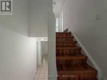 18 CAMBERLEY COURT | Toronto Ontario | Slide Image Eight