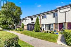 165 - 74 SPRINGFAIR AVENUE | Aurora Ontario | Slide Image Two