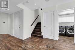 104 GORDON CIRCLE | Newmarket Ontario | Slide Image Nine