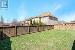 4 WHISPERING PINE PLACE | Barrie Ontario | Slide Image Thirty
