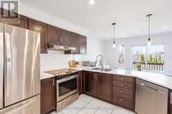 4 WHISPERING PINE PLACE | Barrie Ontario | Slide Image Five