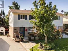 103 DAPHNE CRESCENT Barrie Ontario, L4M 2Y7