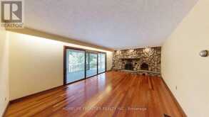 36 RIVERDALE DRIVE | Toronto Ontario | Slide Image Eighteen