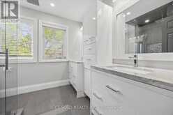 64 SPENCE DRIVE | Aurora Ontario | Slide Image Thirty-two