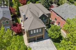64 SPENCE DRIVE | Aurora Ontario | Slide Image Forty-five