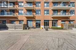 719 - 11611 YONGE STREET N | Richmond Hill Ontario | Slide Image Sixteen