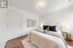 3 COBBLESTONE DRIVE | Toronto Ontario | Slide Image Thirty