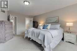 70 DUNSMORE CRESCENT | Richmond Hill Ontario | Slide Image Eighteen