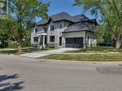 5 CEDAR CRESCENT Aurora Ontario, L4G 3J7
