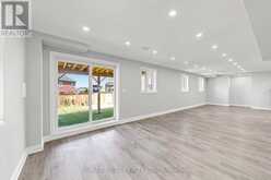 12 ACACIA COURT | East Gwillimbury Ontario | Slide Image Thirty