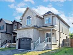 138 SUN KING CRESCENT Barrie Ontario, L4M 0E5