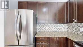 138 SUN KING CRESCENT | Barrie Ontario | Slide Image Thirteen