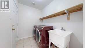 138 SUN KING CRESCENT | Barrie Ontario | Slide Image Eighteen
