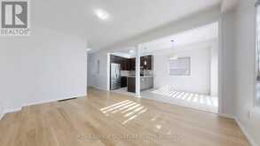 138 SUN KING CRESCENT | Barrie Ontario | Slide Image Nine