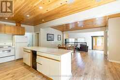 1226 BASELINE ROAD | Gravenhurst Ontario | Slide Image Ten