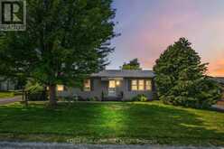 17 KELSEY CRESCENT | Georgina Ontario | Slide Image One