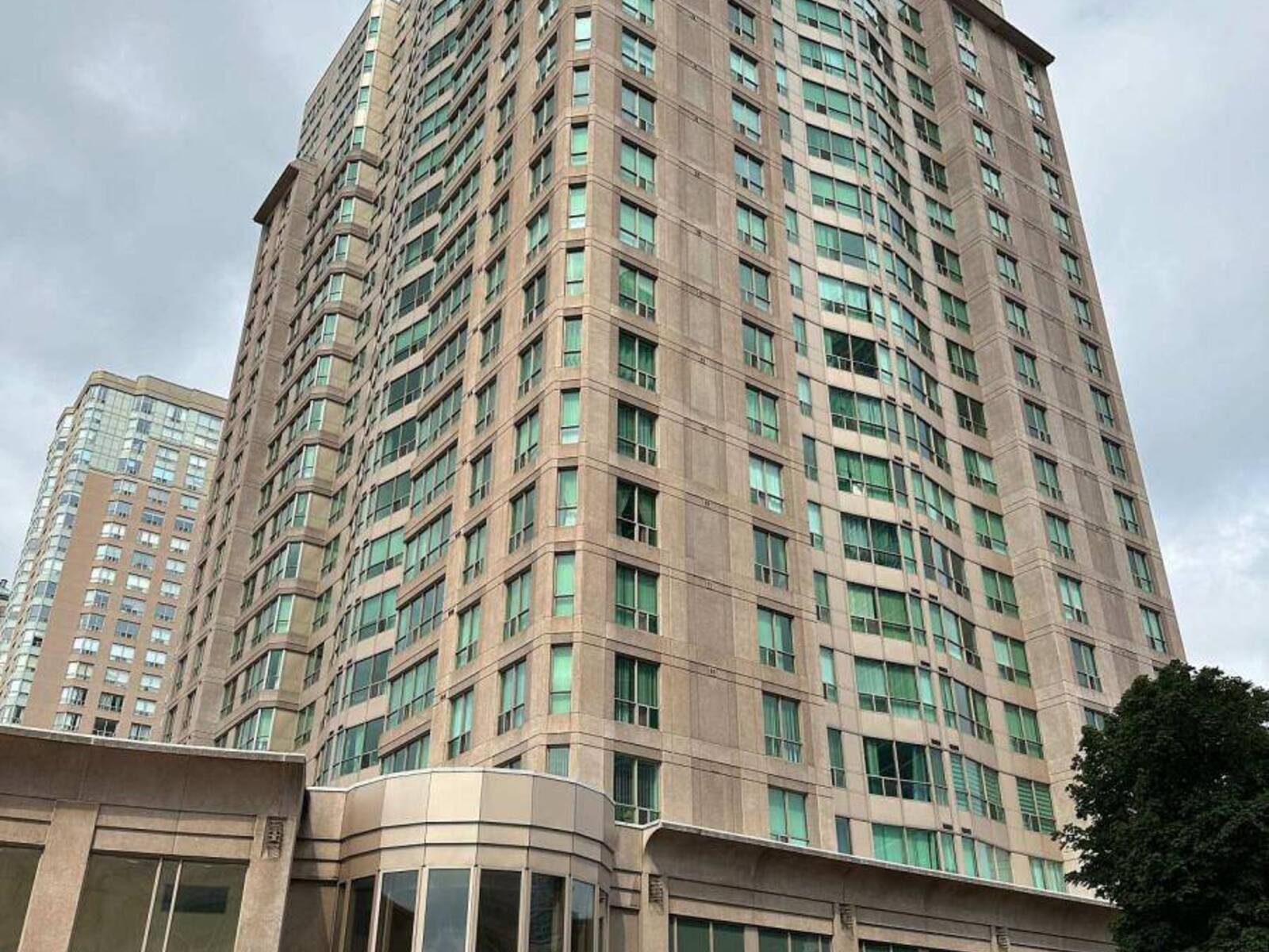 1113 - 18 LEE CENTRE DRIVE, Toronto, Ontario M1H 3H5
