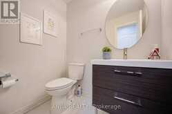 132 ESTATE GARDEN DRIVE | Richmond Hill Ontario | Slide Image Twenty-one