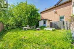 132 ESTATE GARDEN DRIVE | Richmond Hill Ontario | Slide Image Forty-five