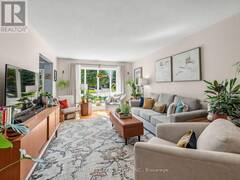 1033 FRANCONIA DRIVE Mississauga Ontario, L4Y 2L6